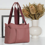 Ladies shoulder bag.