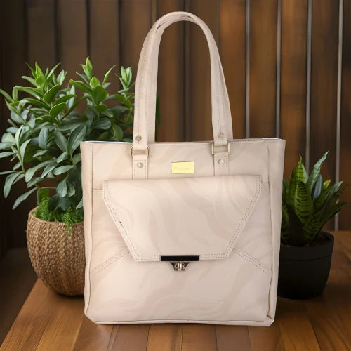 2025J  Classic shoulder bag for ladies .