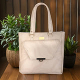 2025J  Classic shoulder bag for ladies .